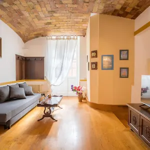 The British Corner, Central Cozy Loft With Garden Appartamento