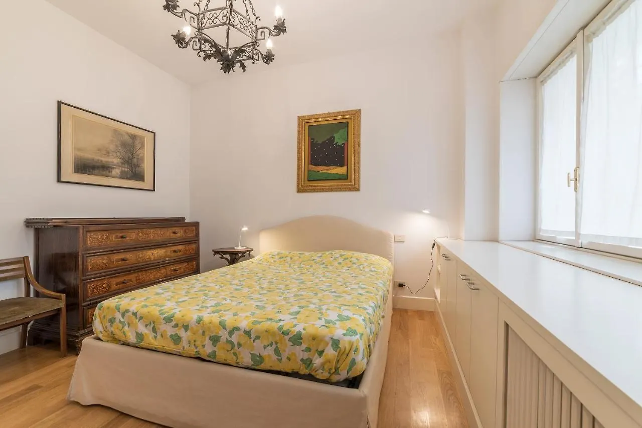 Micheli 4Pax Apartment With Terrace Rome Italy