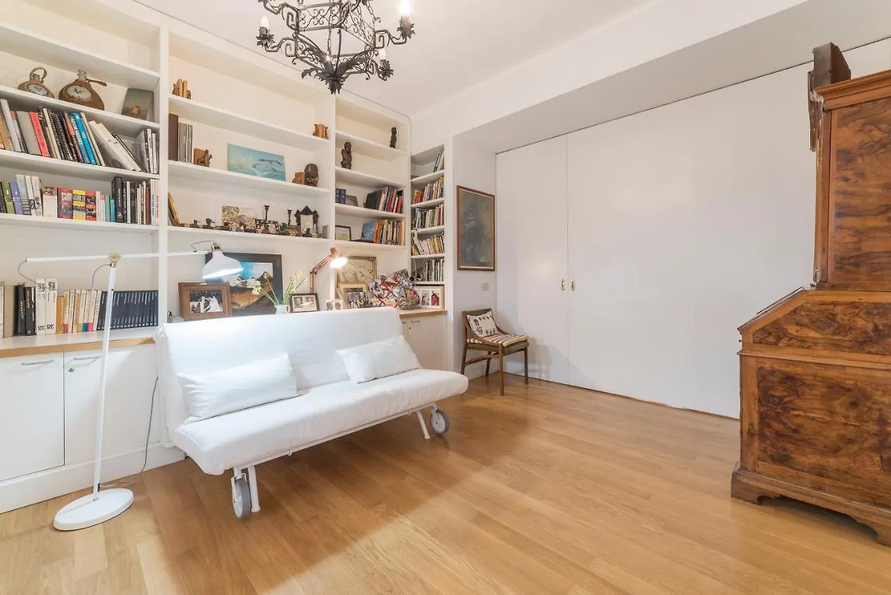 Micheli 4Pax Apartment With Terrace Rome Italy